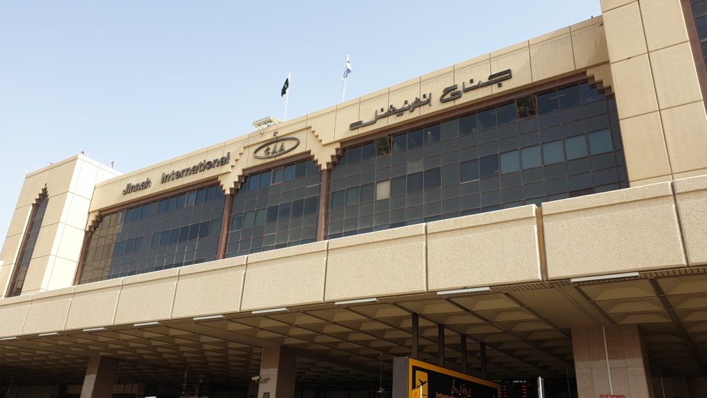 مطار كراتشي