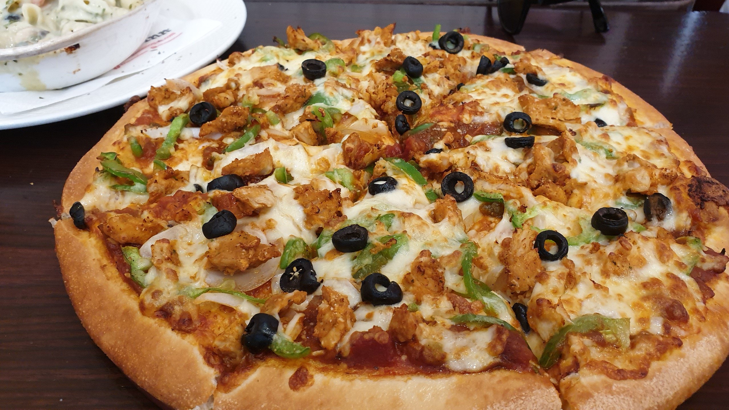 Chicken Fajita flavour Pizza Inn at Salalah Gardens Mall buy one get one free